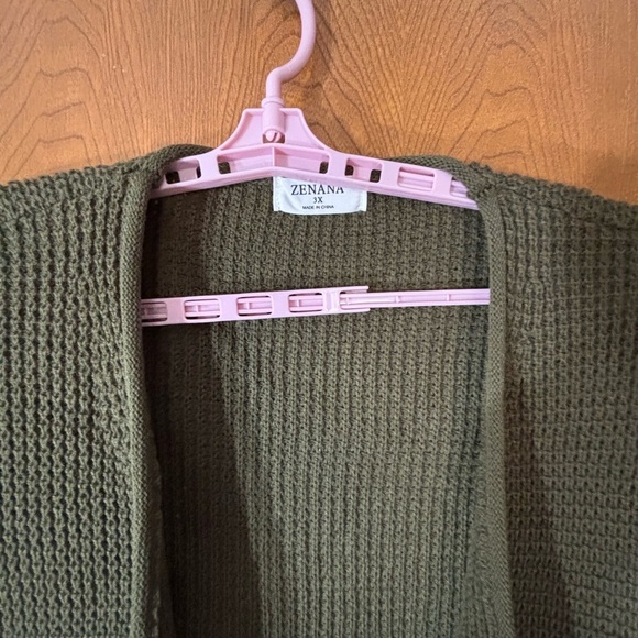 Zenana Outfitters Dk Olive Green Chunky Knit Cardigan - Picture 14 of 16